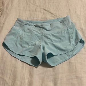 Women’s Lululemon 2.5” Speed Up Low-Rise Lined Shorts - Size 2 - Like New